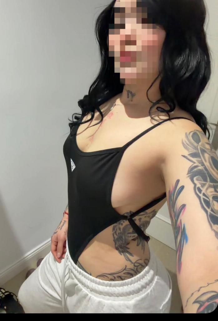 Chica busca chico en Barcelona: Chica busca chico