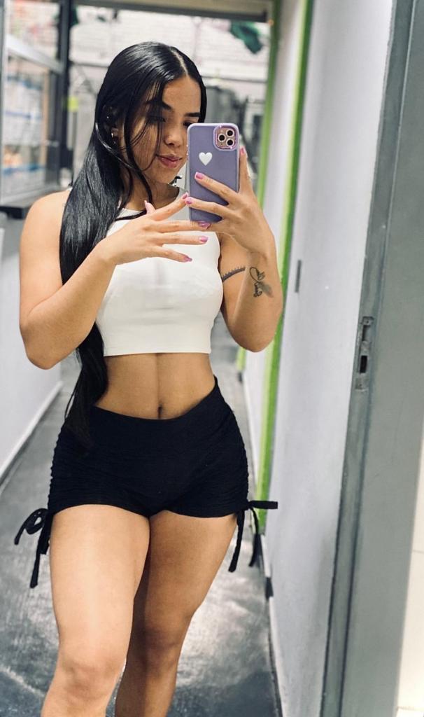 600421010: Chica busca chico en Alicante