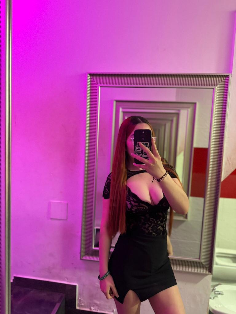 Chica busca chico en Murcia: Chica busca chico