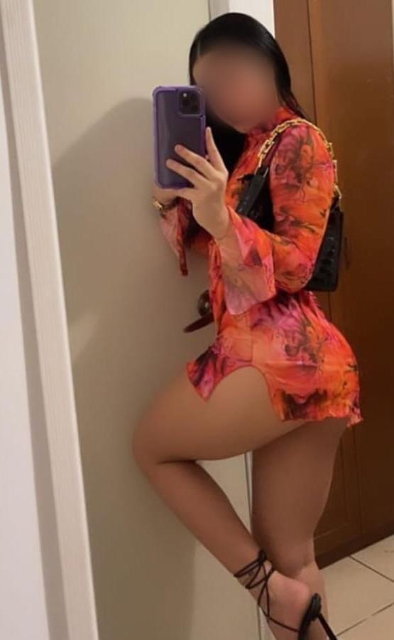 604285906: Chica busca chico en Orense