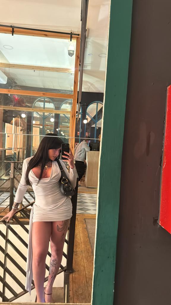 695991267: Travesti en Barcelona