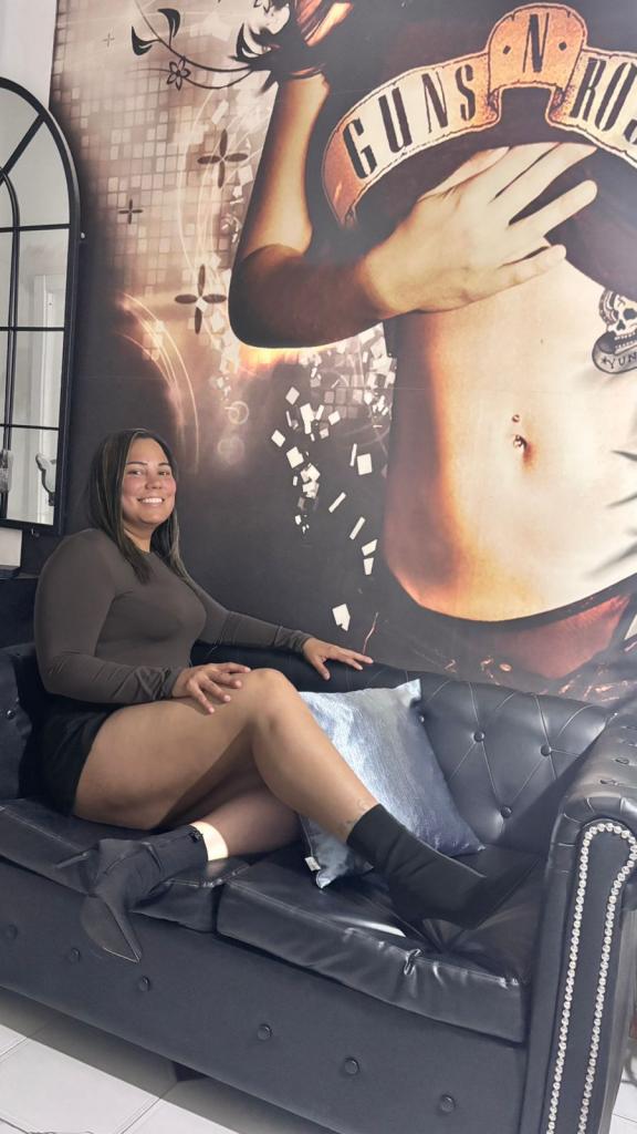 642315669: Chica busca chico en Sevilla