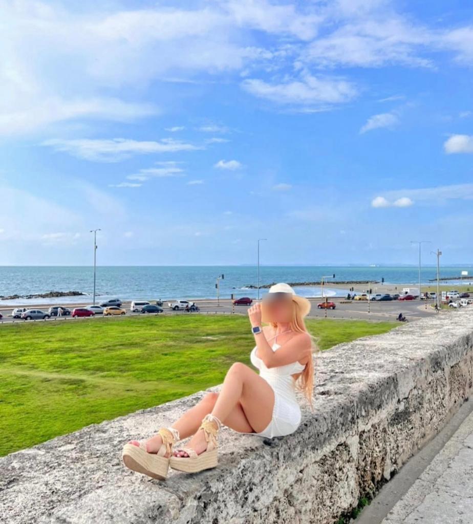 656472427: Chica busca chico en Navarra