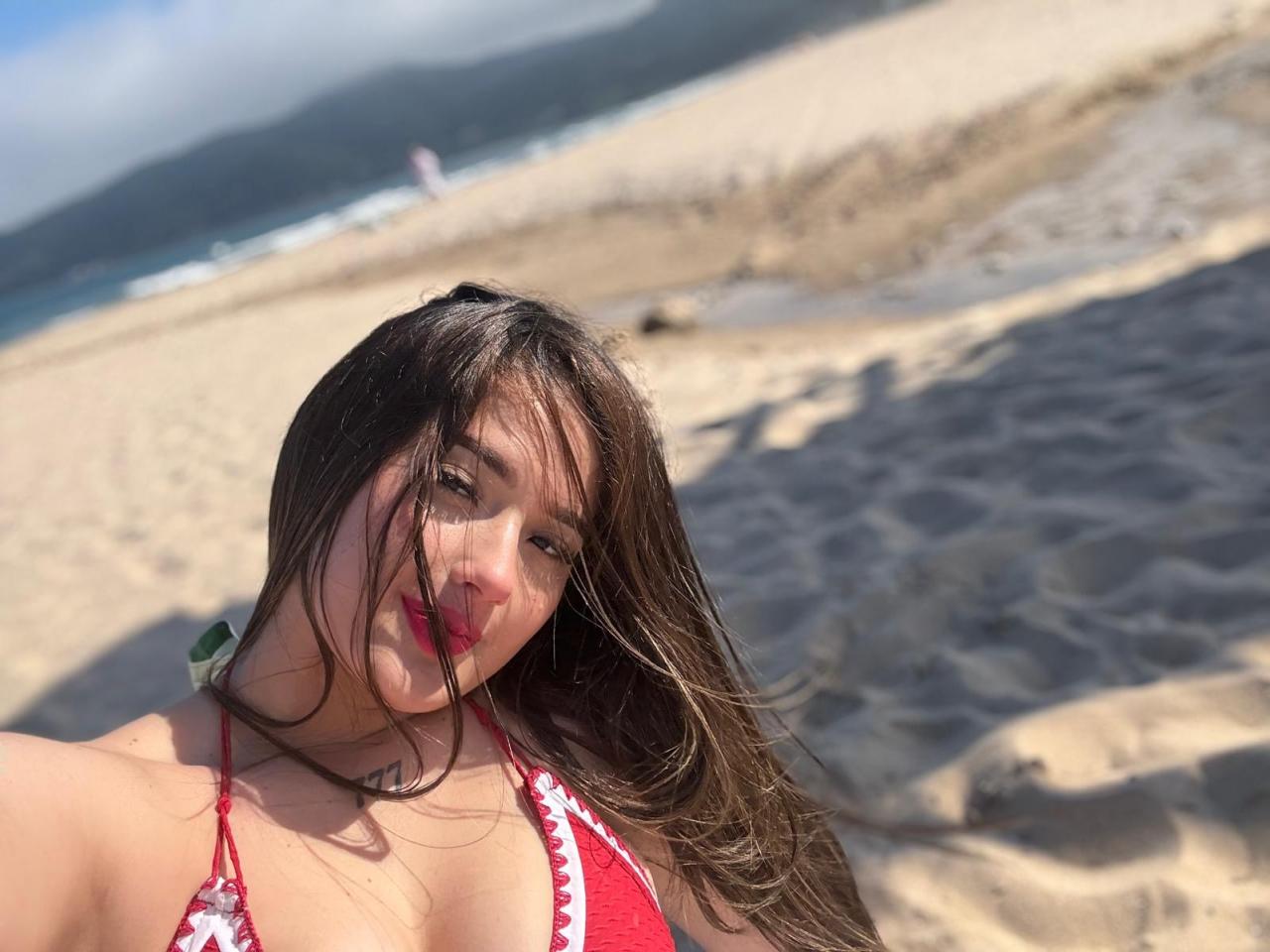 742001791: Chica busca chico en Granada