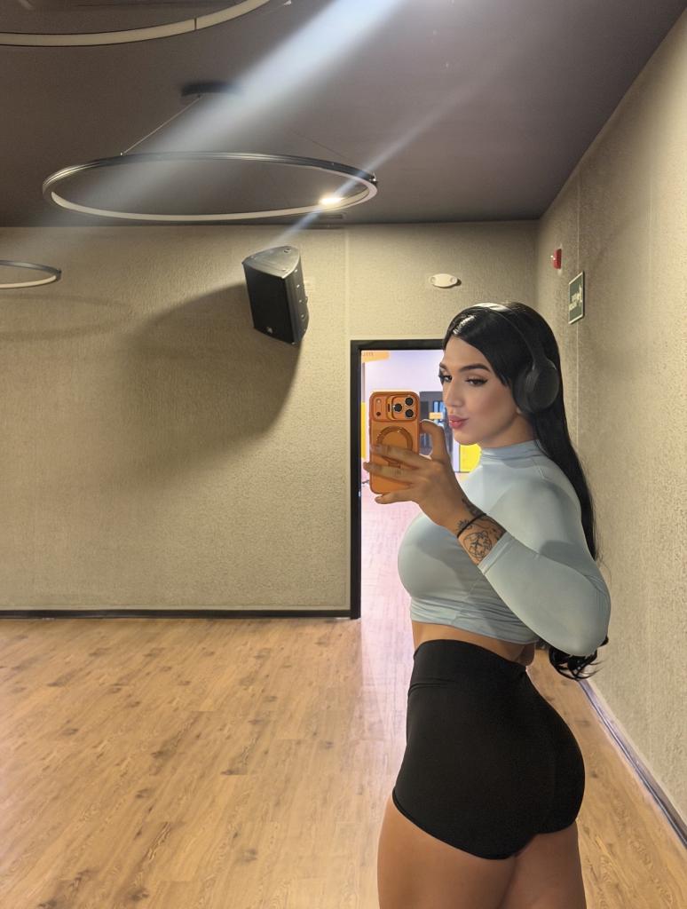 622248054: Transexual en Pontevedra