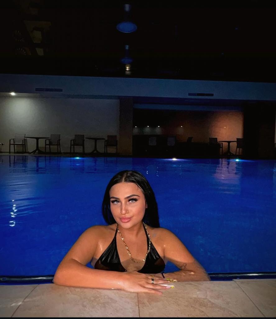 Chica busca chico en Barcelona: 