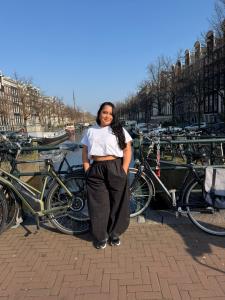 632185839: Chica busca chico en Barcelona