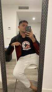 607432018: Chico busca chica en Sevilla