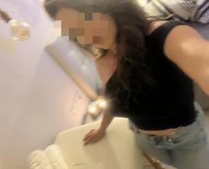 631585184: Chica busca chico en La Coruña