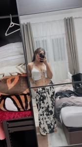 643693040: Chica busca chico en Madrid