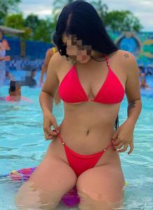 637036574: Chica busca chico en Sevilla