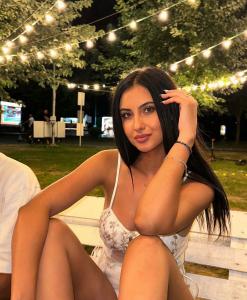 662234995: Chica busca chico en Málaga