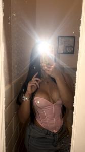 610167262: Chica busca chico en Barcelona