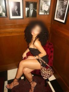 642987768: Chica busca chico en León