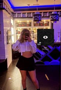 643387767: Chica busca chico en Sevilla