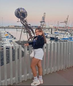 686113790: Chica busca chico en Tenerife