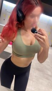 697488785: Chica busca chico en Valencia