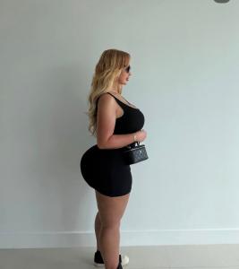 671656290: Chica busca chico en Navarra