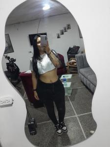 612464041: Chica busca chico en Alicante