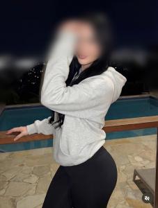 674474721: Chica busca chico en Madrid