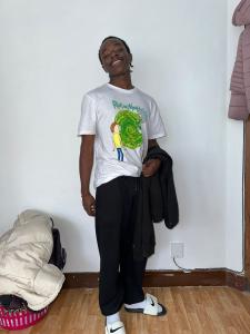 613871164: Chica busca chico en Madrid