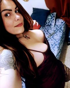 631829490: Transexual en Cádiz