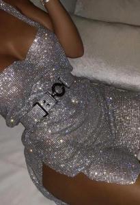 643184644: Chica busca chico en Barcelona