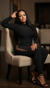 614963546: Chica busca chico en Sevilla