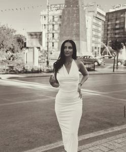 662234995: Chica busca chico en Málaga