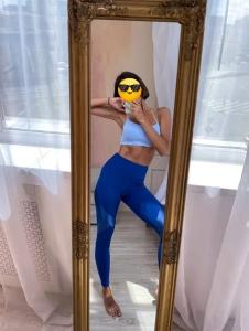 674579160: Chica busca chico en Barcelona