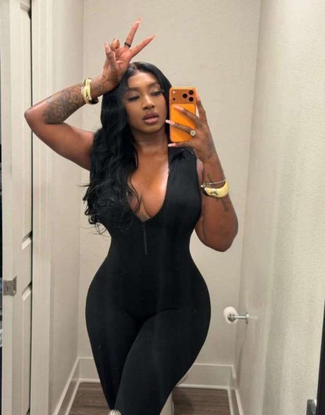 631501907: Chica busca chico en Madrid