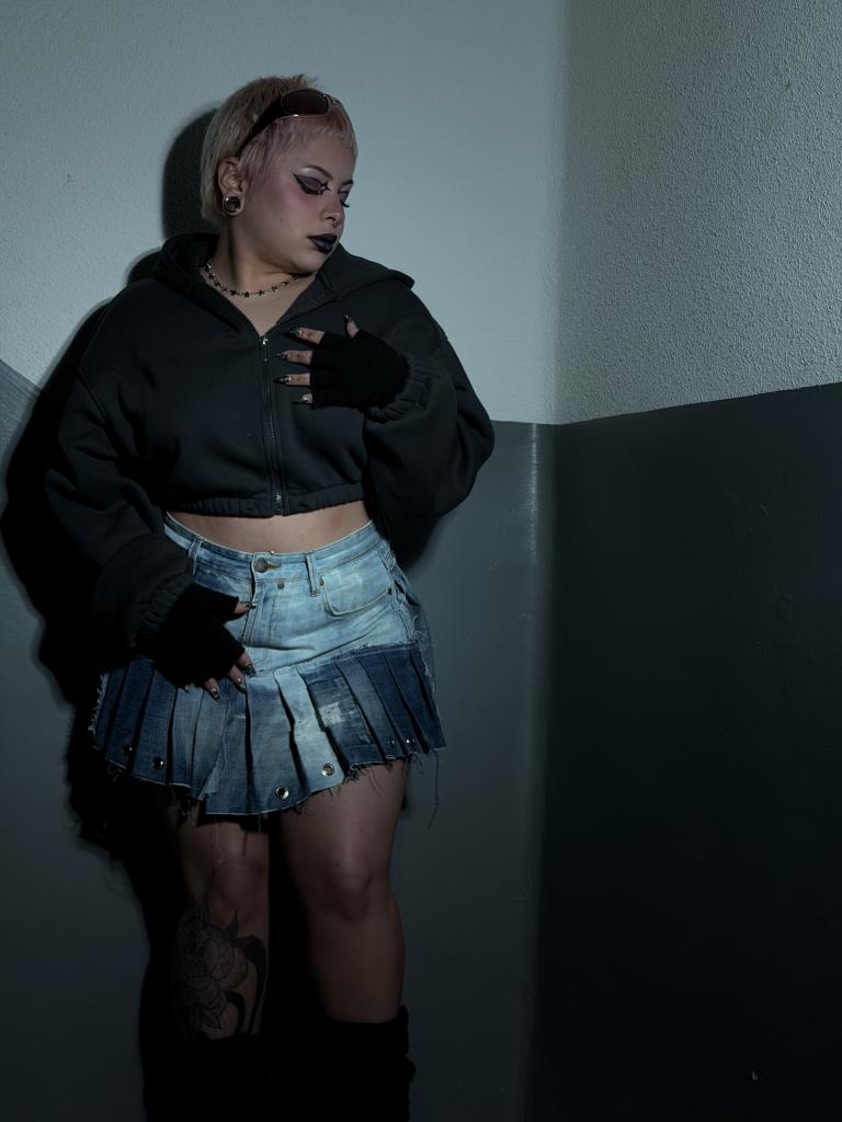 Chica busca chico en Granada: 