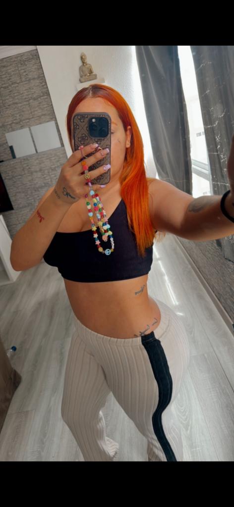 614315184: Chica busca chico en Valencia