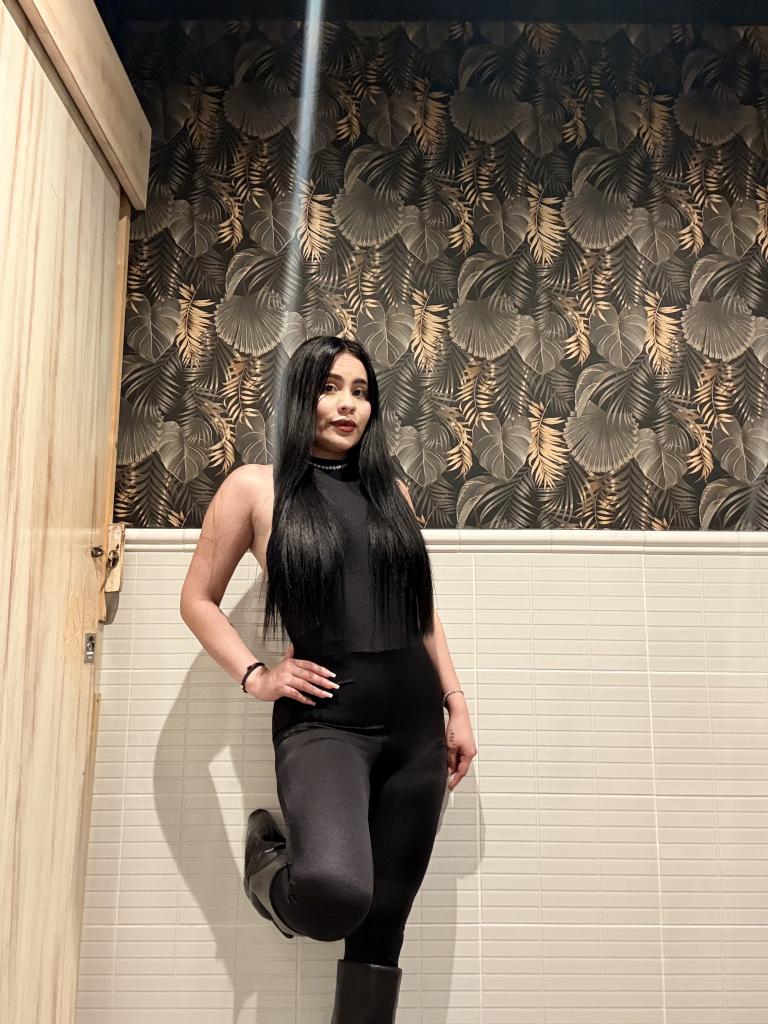 Chica busca chico en Granada: 