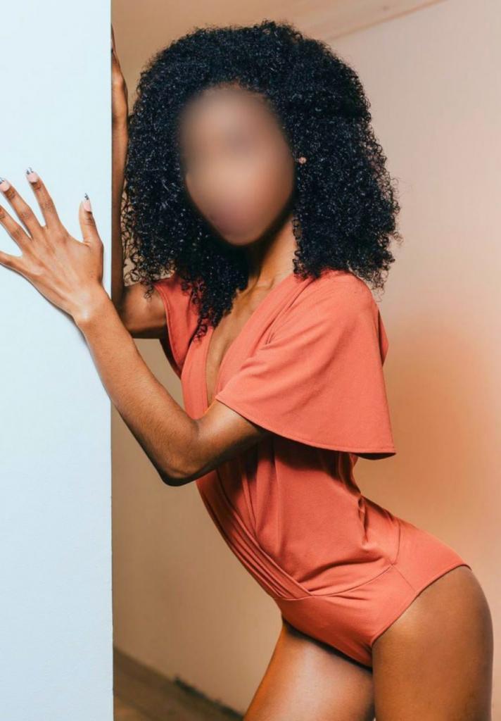 Chica busca chico en Mallorca: 