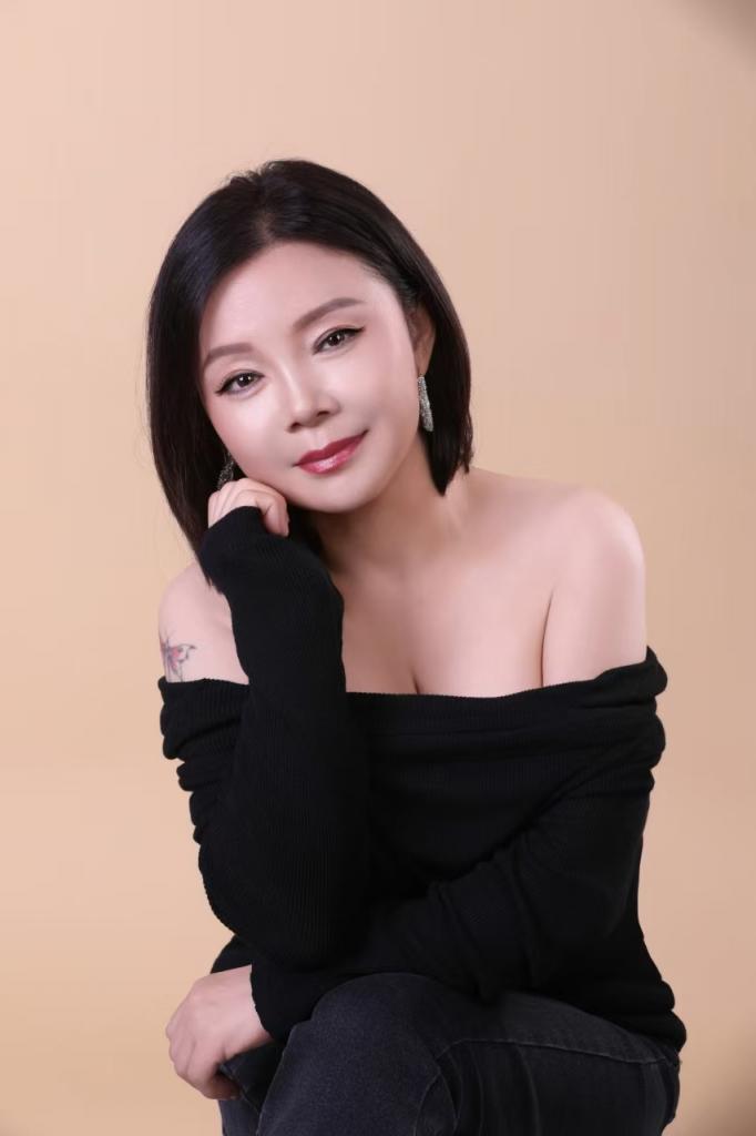 Chica busca chico en Ibiza: 