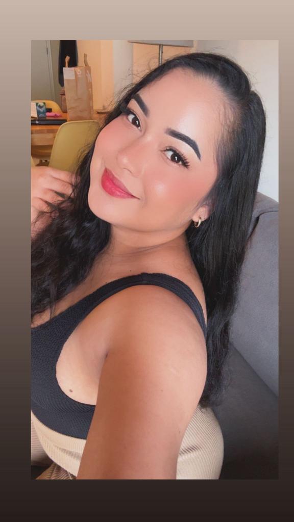 632185839: Chica busca chico en Barcelona