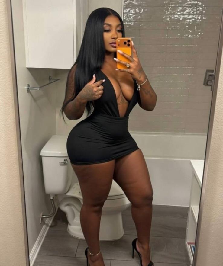 631501907: Chica busca chico en Madrid