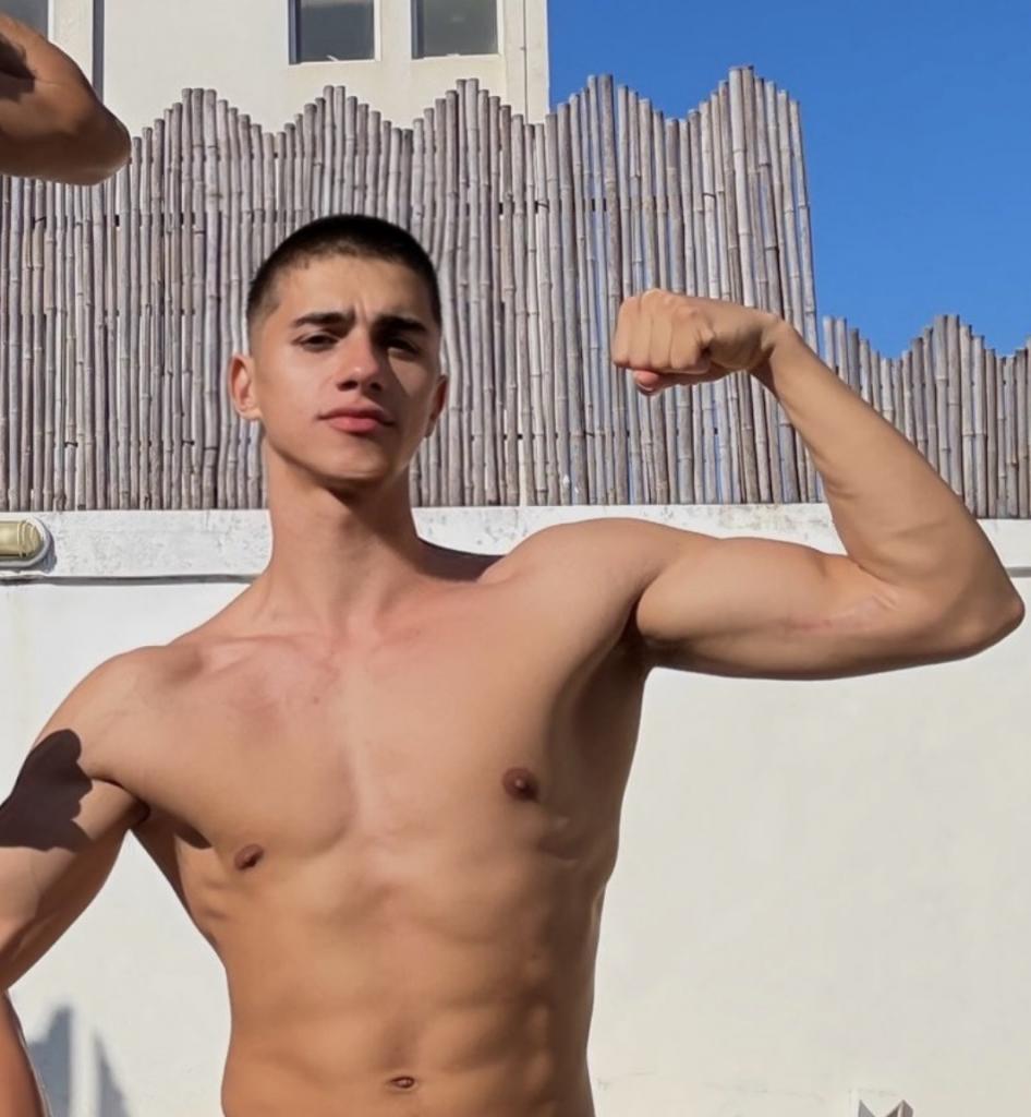 641468105: Chico busca chica en Mallorca