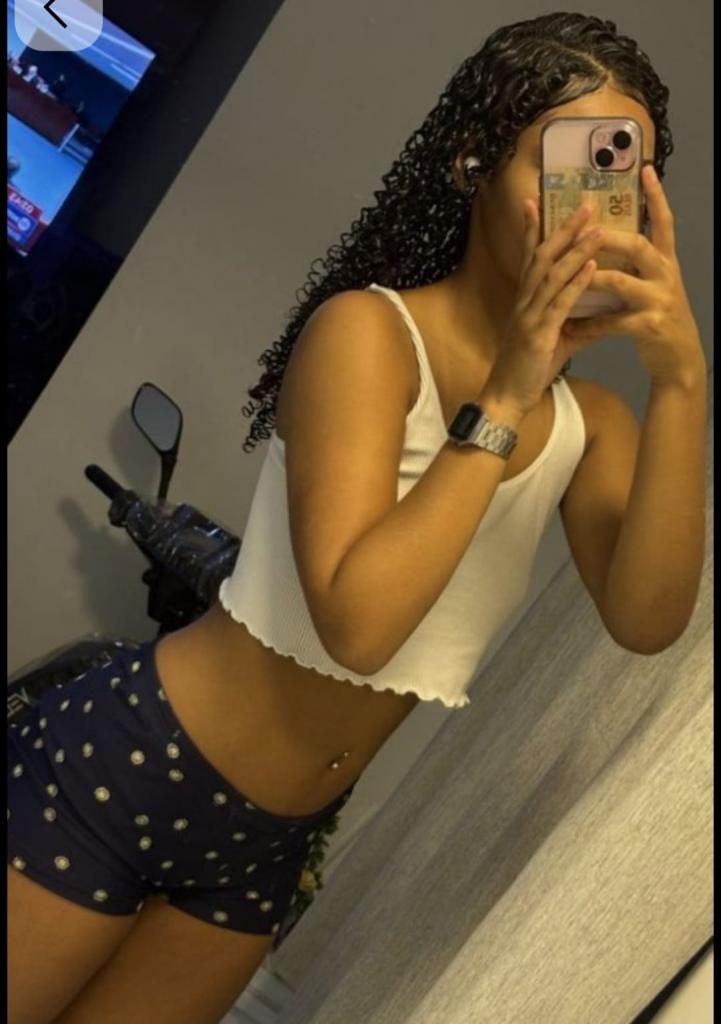 693728299: Chica busca chico en Alicante