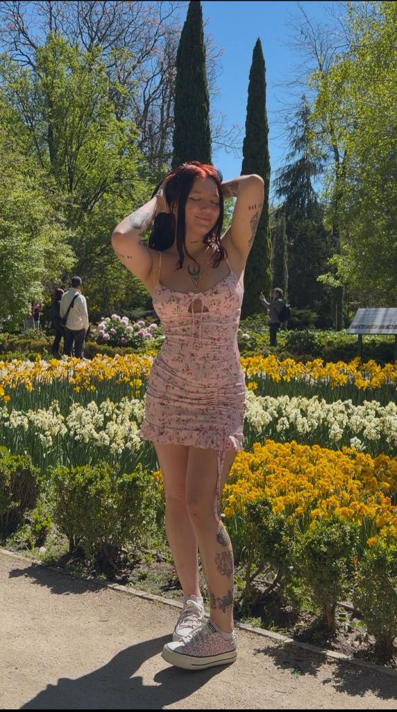 612417290: Chica busca chico en Barcelona