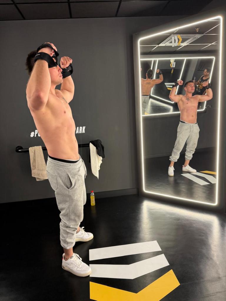 Chico busca chica en Málaga: 