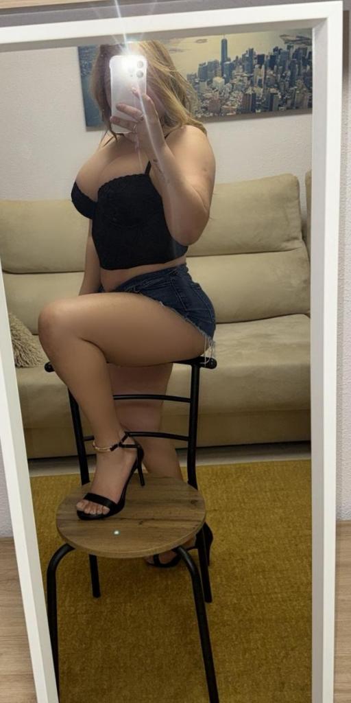 Chica busca chico en Murcia: 