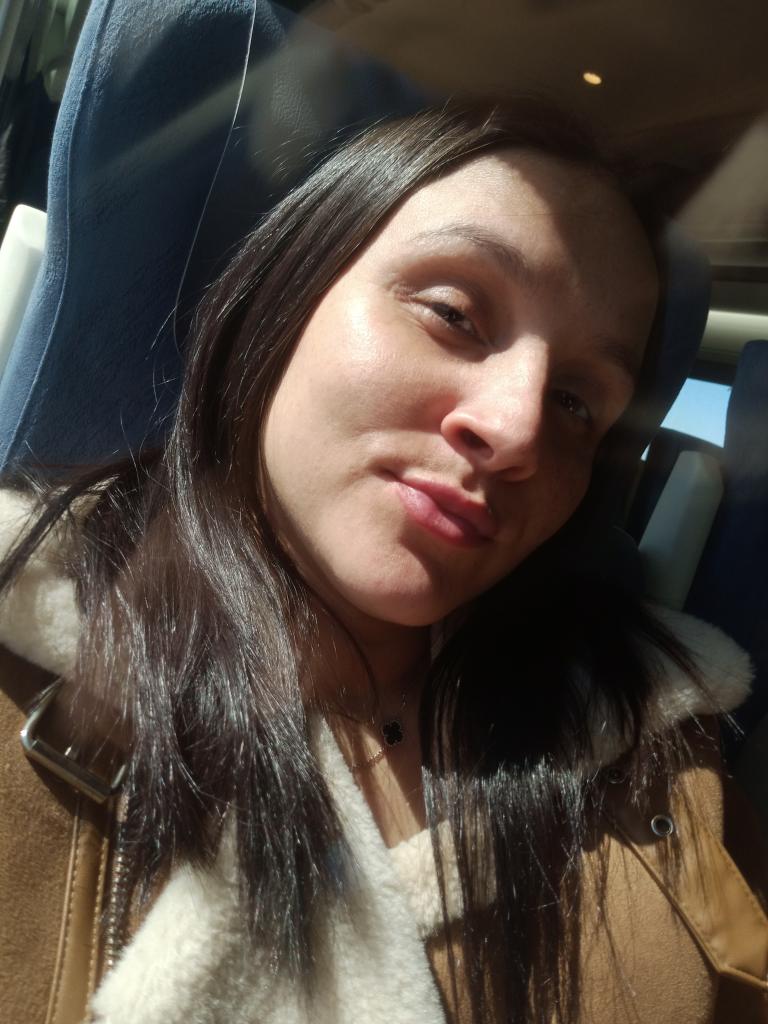 Chica busca chico en Cádiz: 