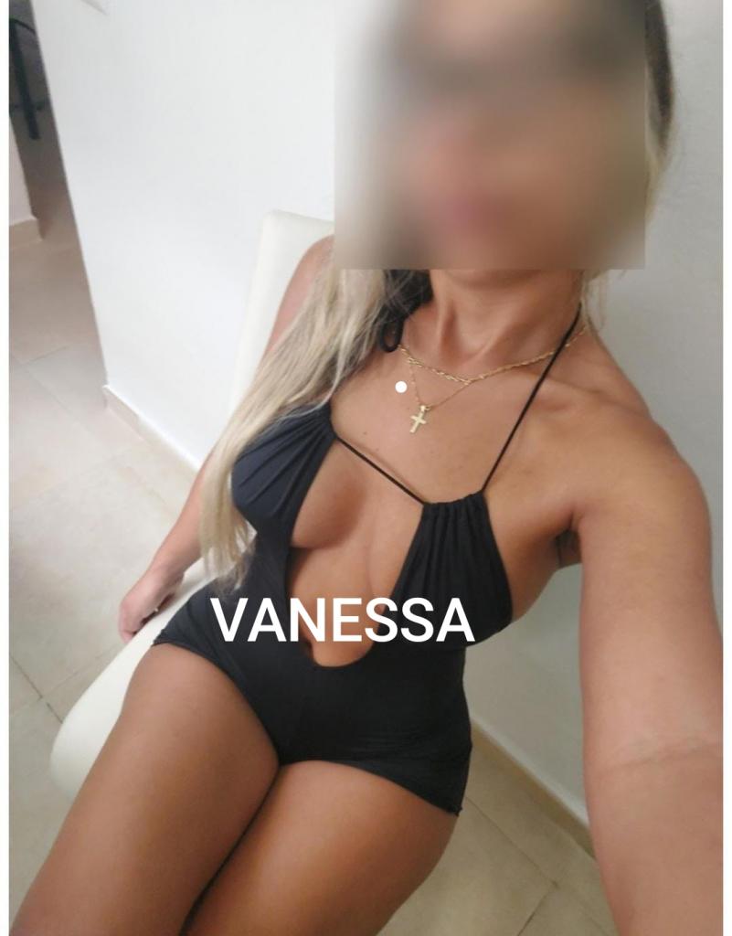 Chica busca chico en Almería: 