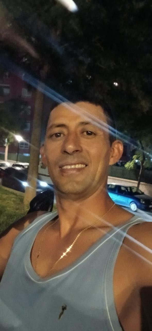 624454018: Chico busca chica en Málaga