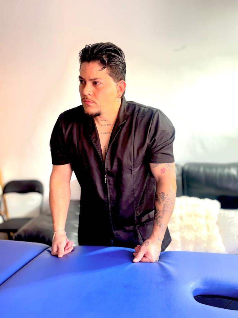 604249430: Chico busca chica en Murcia