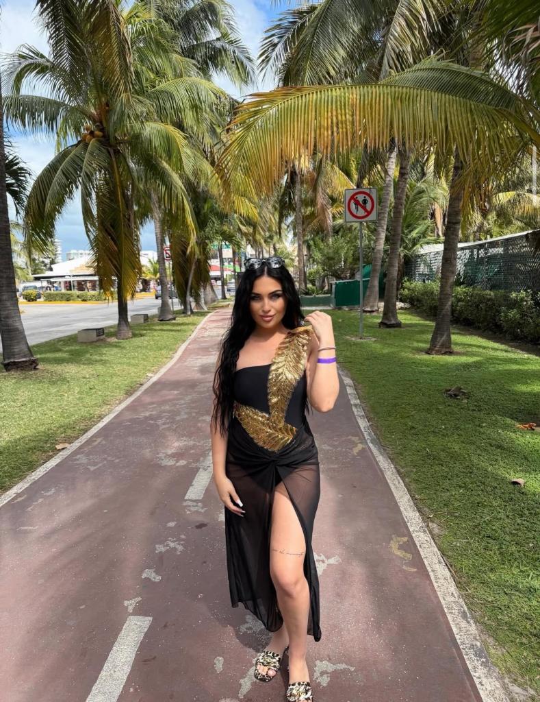 Chica busca chico en Ibiza: Chica busca chico