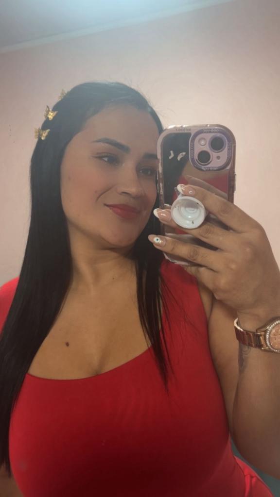 Chica busca chico en Valencia: Chica busca chico