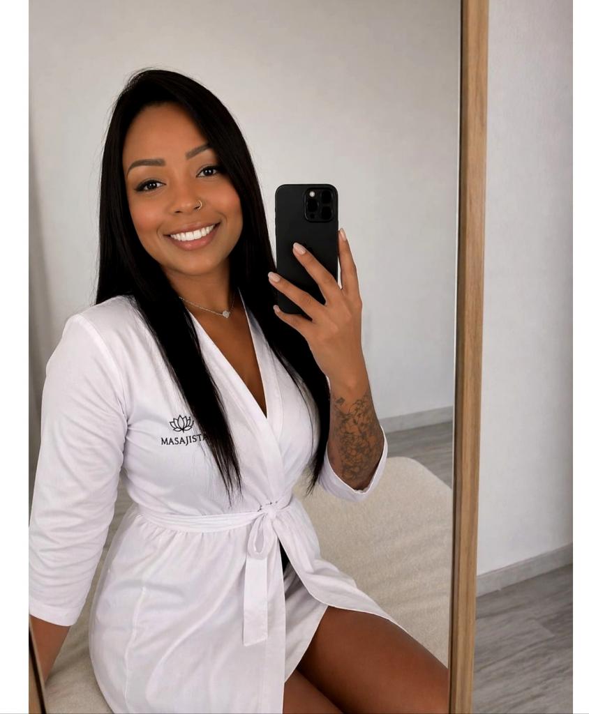 Chica busca chico en Málaga: Chica busca chico